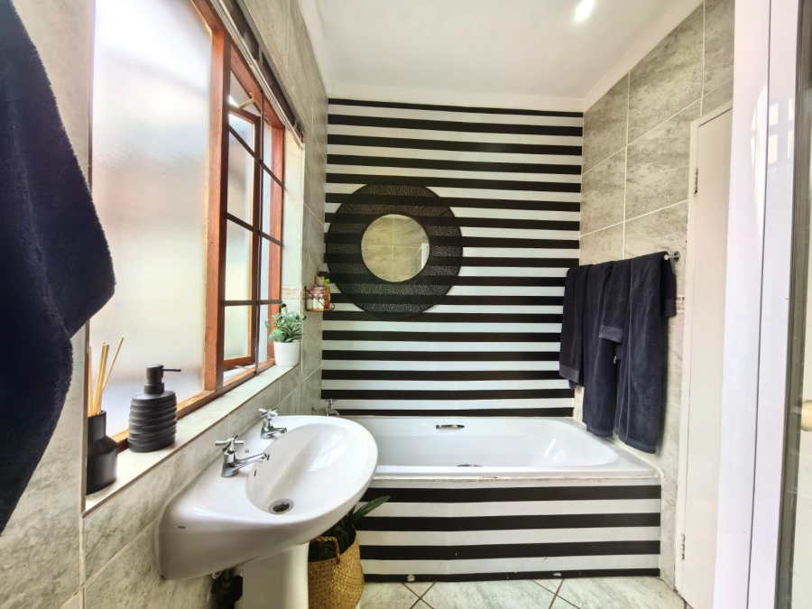3 Bedroom Property for Sale in Cashan North West